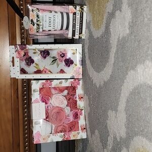 New Belle Maison 3 pc Gift Set